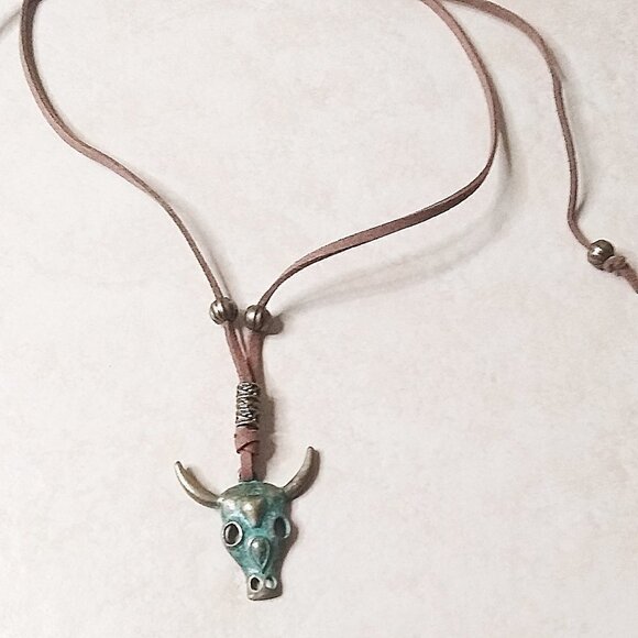 NEW! Rustic Bronze Cow or Bull Head Skull Pendant w. Adjustable Faux Suede Cord - Picture 7 of 8